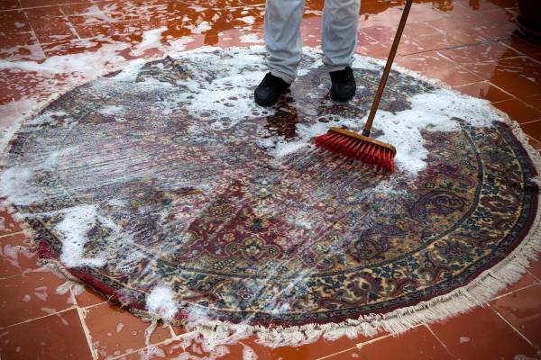 روش شستن فرش دست باف