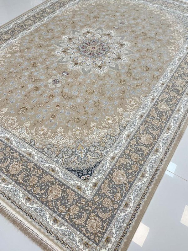 فرش اصفهان ۱۵۰۰ شانه رنگ بژ