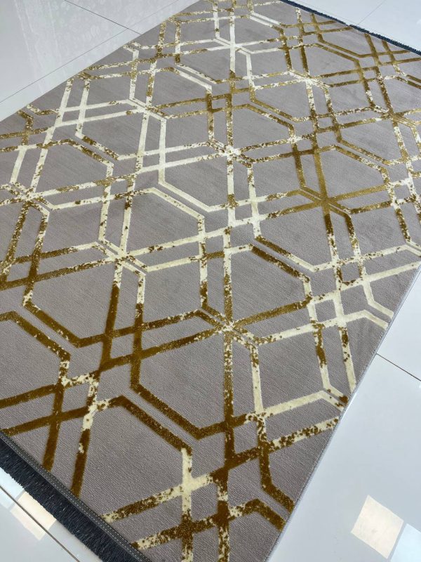 فرش طلایی مدرن خطی