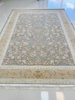 فرش طرح افشان گل رز