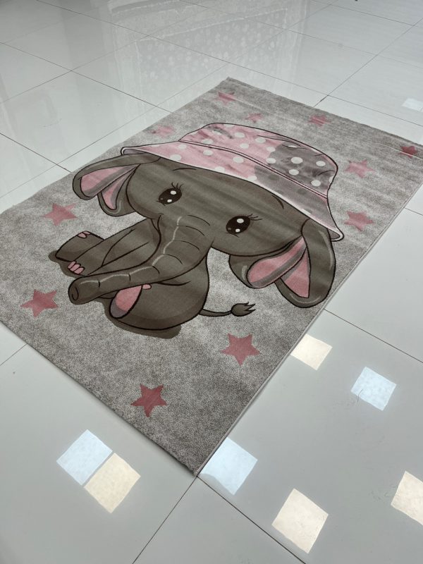 فرش طرح فیل اتاق خواب کودک